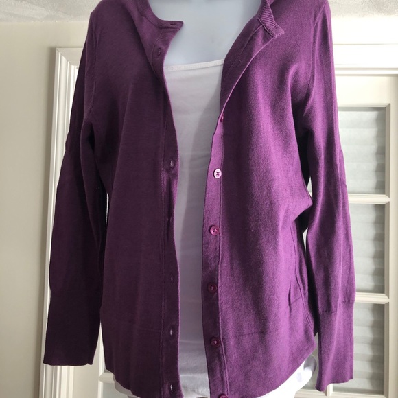 Eddie Bauer Cardigan Sweater - Picture 4 of 9